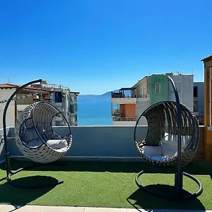 https://lovely-rooftop-apartment-vlora-lungomare.albaniahotels.org