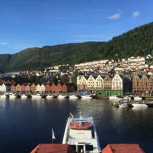  Apartment With Beautiful View To Bryggen Norway